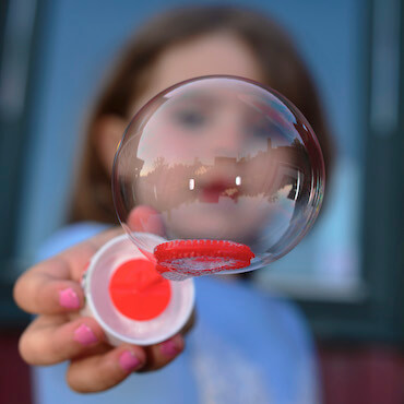 science tutor in markham page featured image of girl with bubble