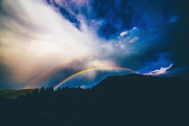 rainbow in sky - article featured image for colour science lessons