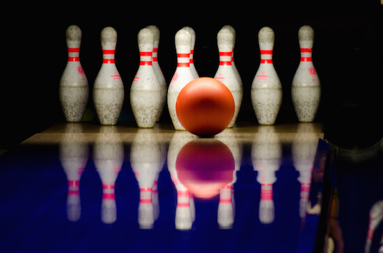 featured image - bowling pins and bowling ball - teach kids math with bowling article