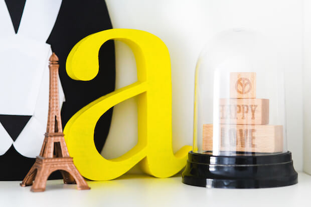 eiffel tower and letter a - featured image for article on raising bilingual kids